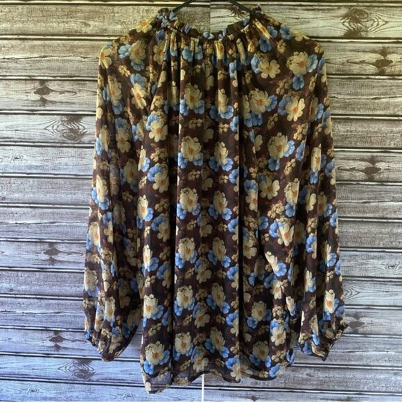 T by Tahari Women's Floral Long-Sleeved Blouse Size‎ 2X - Picture 2 of 6
